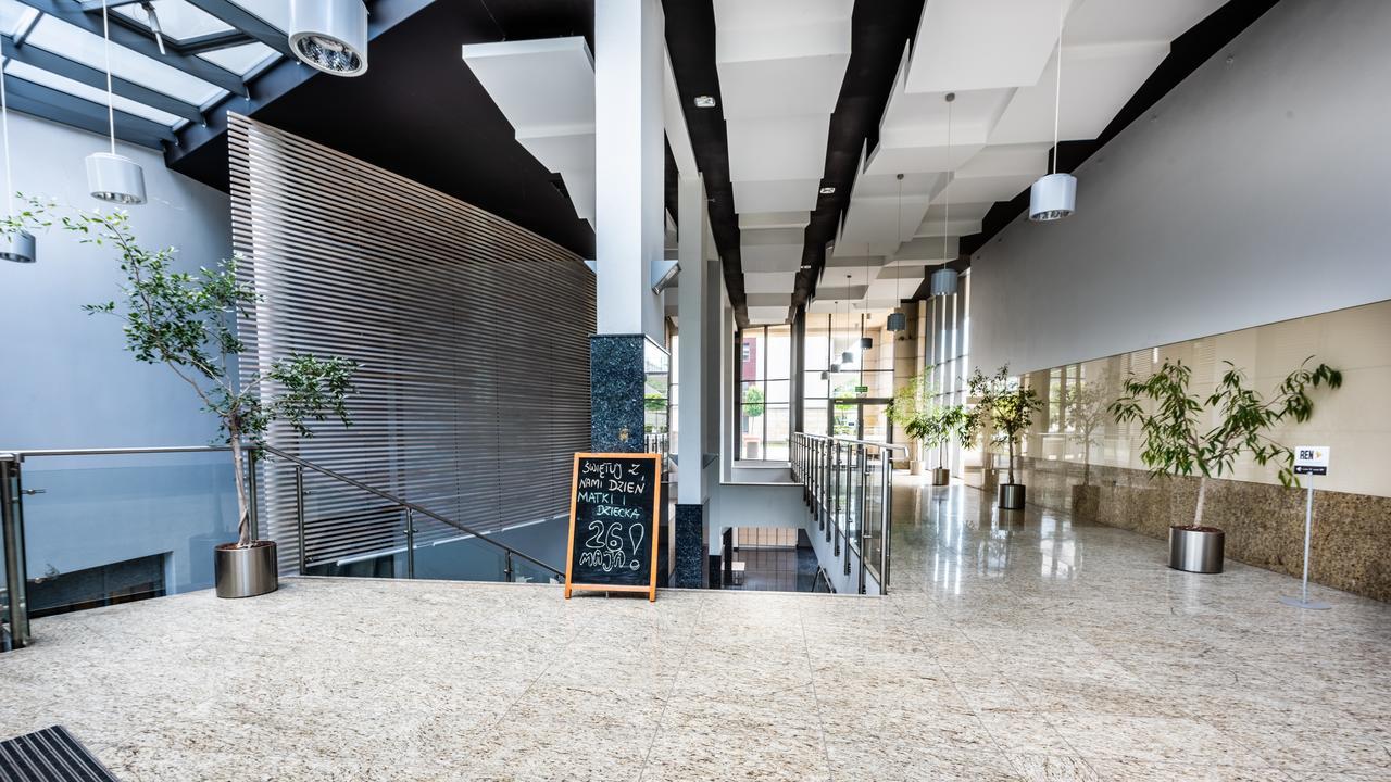 A11 Apartments & Spa Dermique Krasków Exterior foto