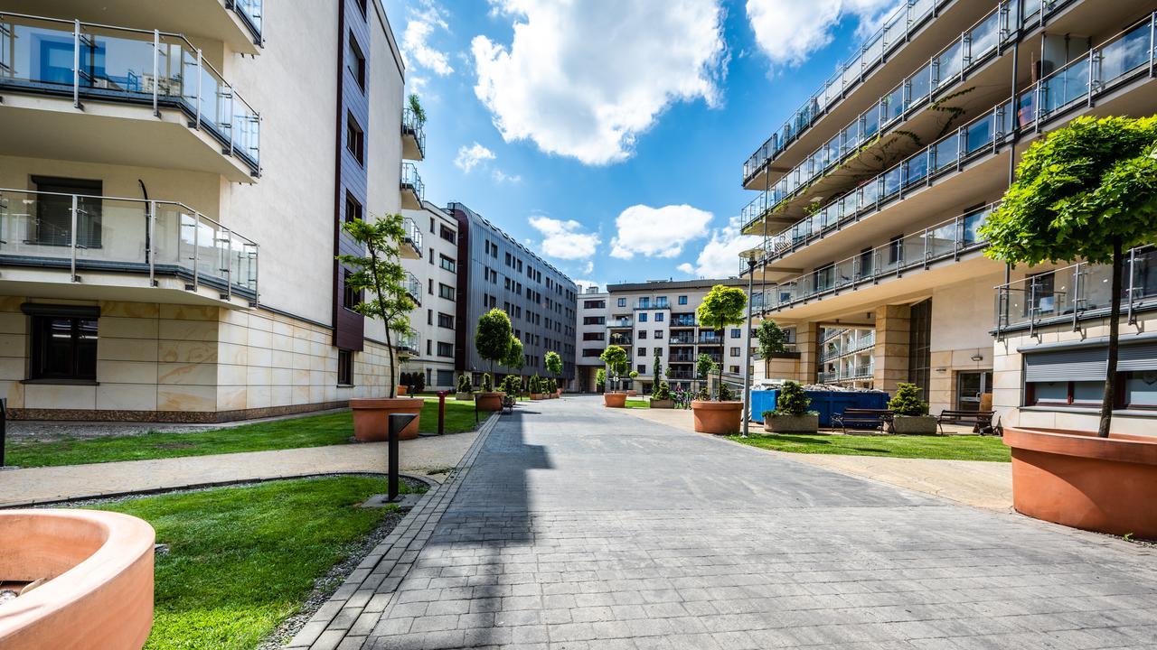 A11 Apartments & Spa Dermique Krasków Exterior foto