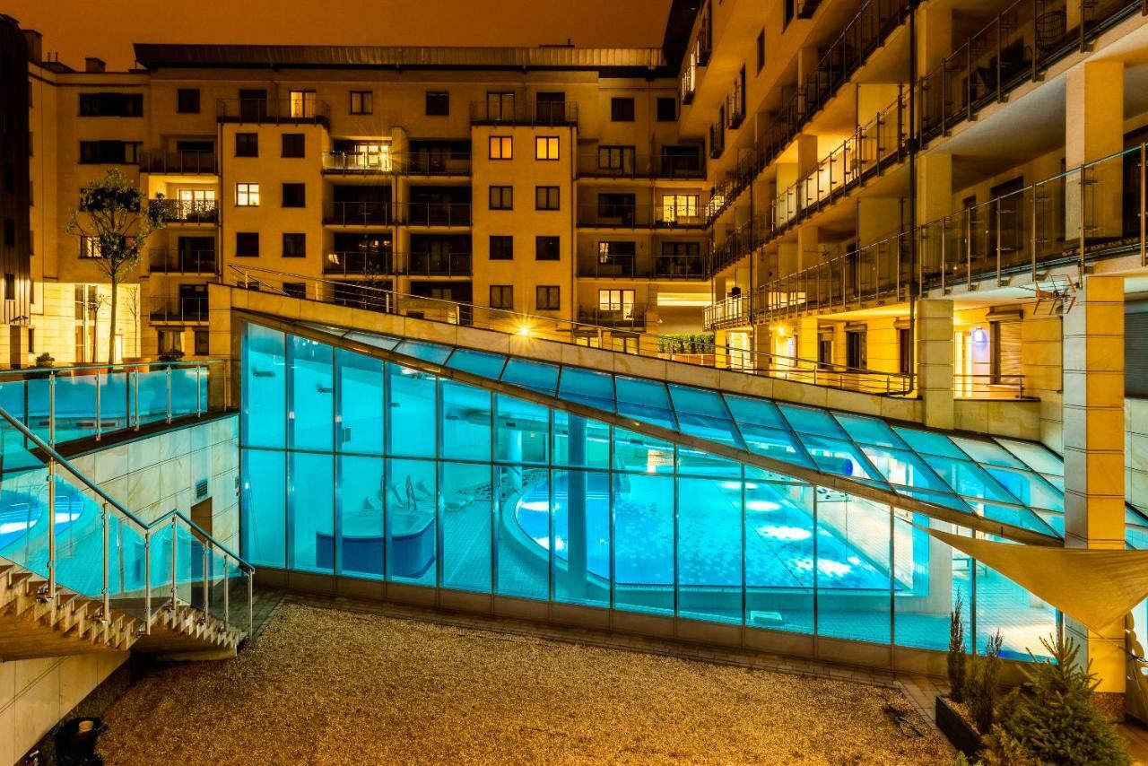 A11 Apartments & Spa Dermique Krasków Exterior foto